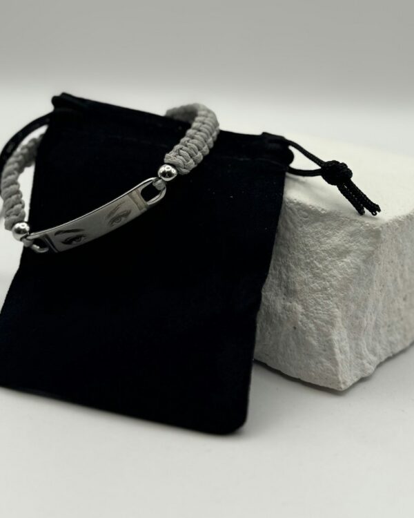 Pulsera de cuero grabada personalizable